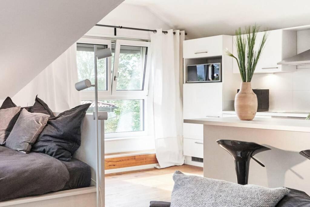 Criston Apartments - Calm Cityhome M Τούμπινγκεν Εξωτερικό φωτογραφία