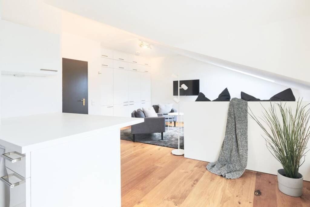 Criston Apartments - Calm Cityhome M Τούμπινγκεν Εξωτερικό φωτογραφία
